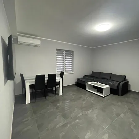 Mila Ciric * Pančevo