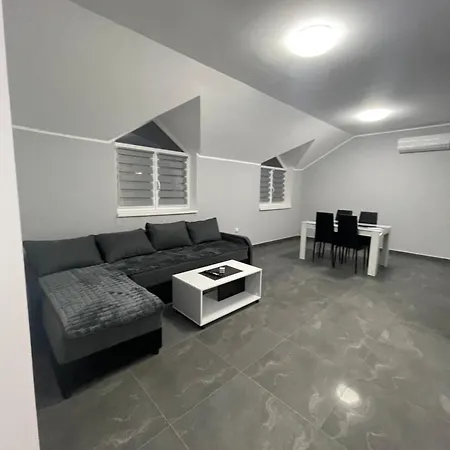 Mila Ciric Apartment