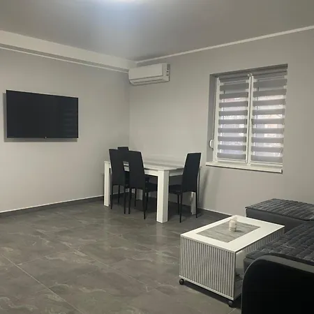 Mila Ciric Apartament Pančevo
