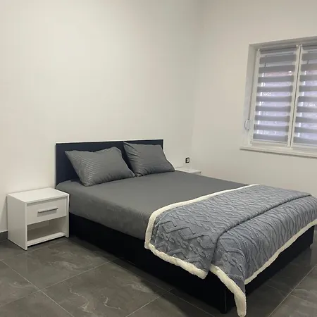 Mila Ciric * Pančevo